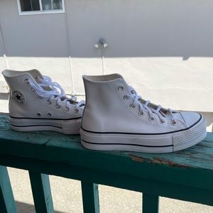 Clean Leather Platform Chuck Taylor All Star